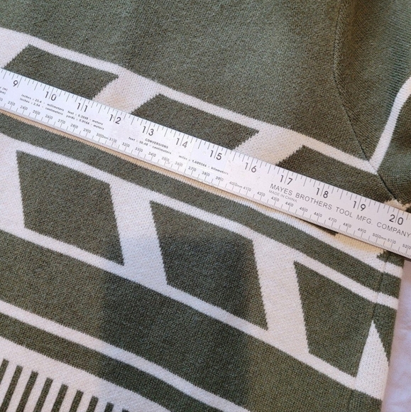 Pixley Wool Blend Olive and Cream Cardigan Womens Size Med. - Picture 8 of 8